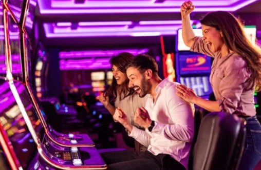 Người chơi Việt Nam truy cập sảnh game slot online trực tuyến kg88